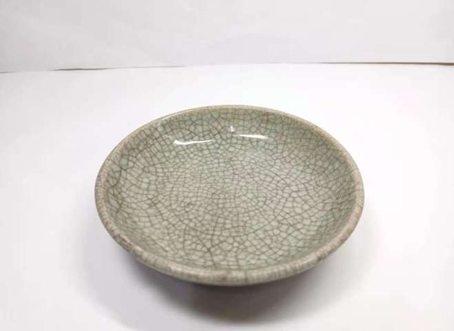古玩陶瓷哥釉盤真品鑒賞圖