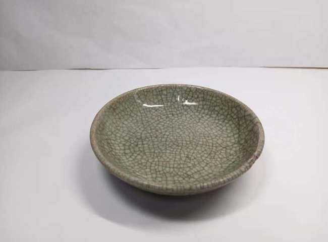 古玩陶瓷哥釉盤真品鑒賞圖