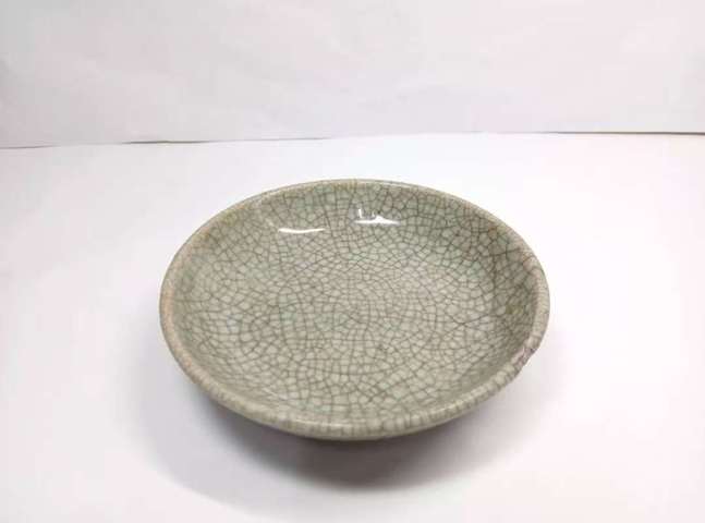 古玩陶瓷哥釉盤真品鑒賞圖
