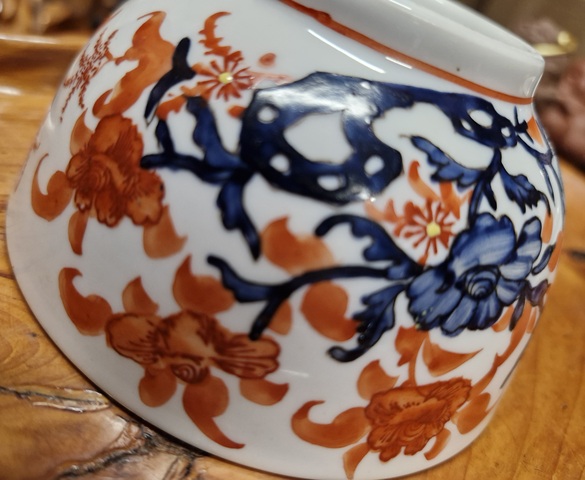 古玩陶瓷青花礬紅碗真品鑒賞圖