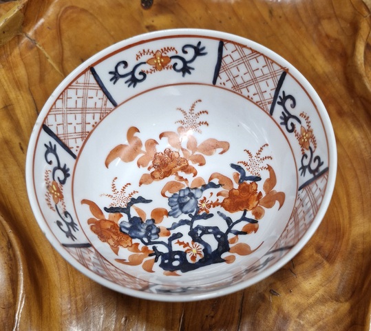 古玩陶瓷青花礬紅碗真品鑒賞圖