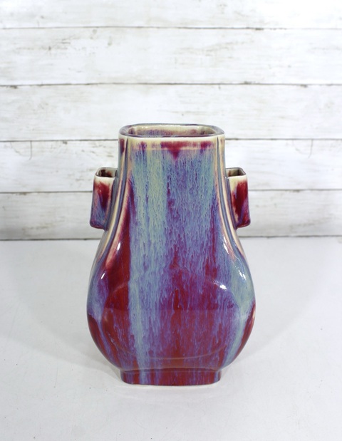 古玩陶瓷窯變紅釉貫耳瓶真品鑒賞圖