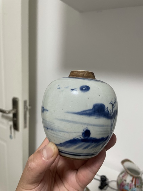 古玩陶瓷人物山水青花罐真品鑒賞圖