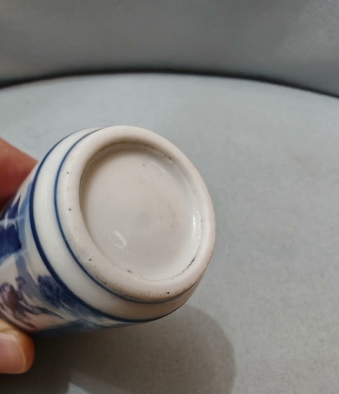 古玩陶瓷青花人物故事鼻煙壺真品鑒賞圖