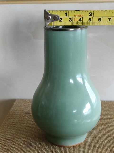 古玩陶瓷罕見特級精品南宋龍泉青瓷梅子青釉箸瓶拍賣，當前價格98000元