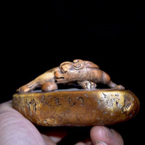 古玩玉器壽山石雕“螭虎印”真品鑒賞圖