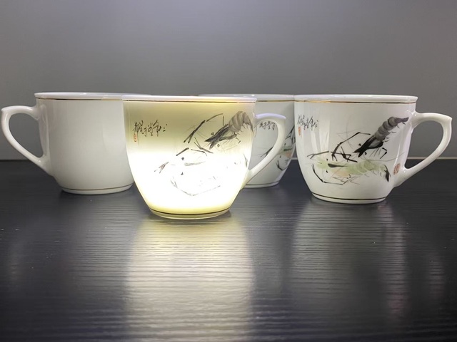 古玩陶瓷粉彩畫蝦紋杯真品鑒賞圖