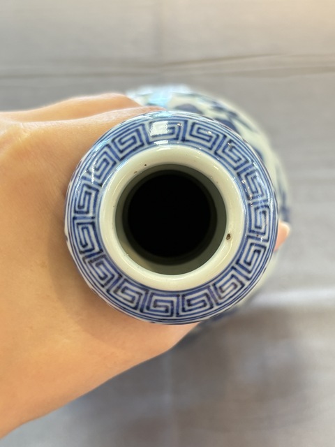 古玩陶瓷青花三多紋蒜頭瓶真品鑒賞圖