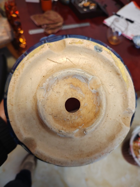 古玩陶瓷霽藍(lán)釉堆白花卉紋花盆真品鑒賞圖