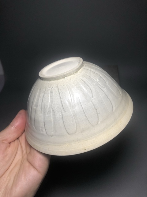 古玩陶瓷青白釉花卉紋碗真品鑒賞圖