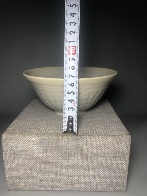 古玩陶瓷青白釉花卉紋碗真品鑒賞圖