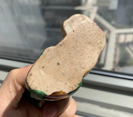 古玩陶瓷素三彩獅子擺件真品鑒賞圖