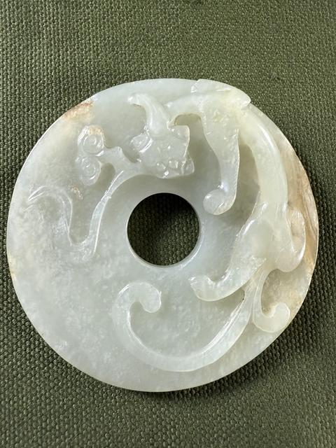 古玩玉器和田玉雕“螭龍紋璧”真品鑒賞圖