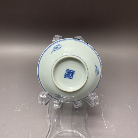 古玩陶瓷花卉紋青花盤真品鑒賞圖