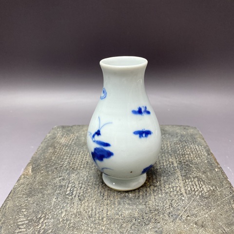 古玩陶瓷青花瓶真品鑒賞圖