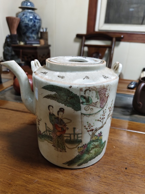 古玩陶瓷仕女詩紋粉彩提梁壺真品鑒賞圖
