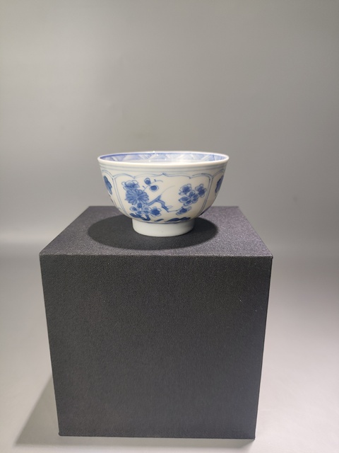 古玩陶瓷青花杯真品鑒賞圖
