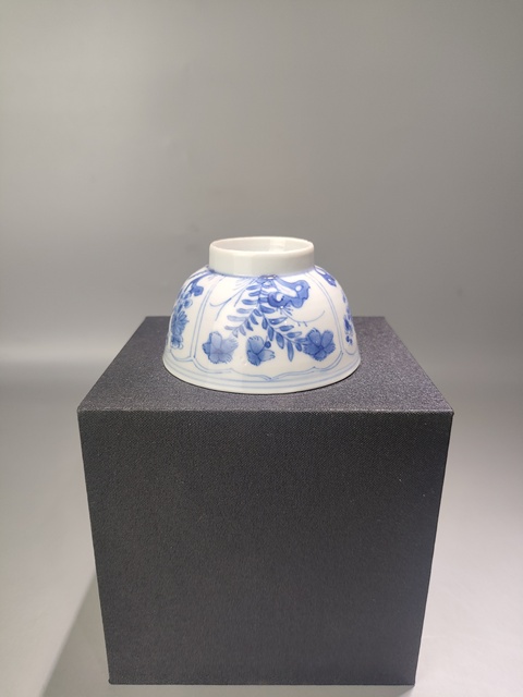 古玩陶瓷青花杯真品鑒賞圖