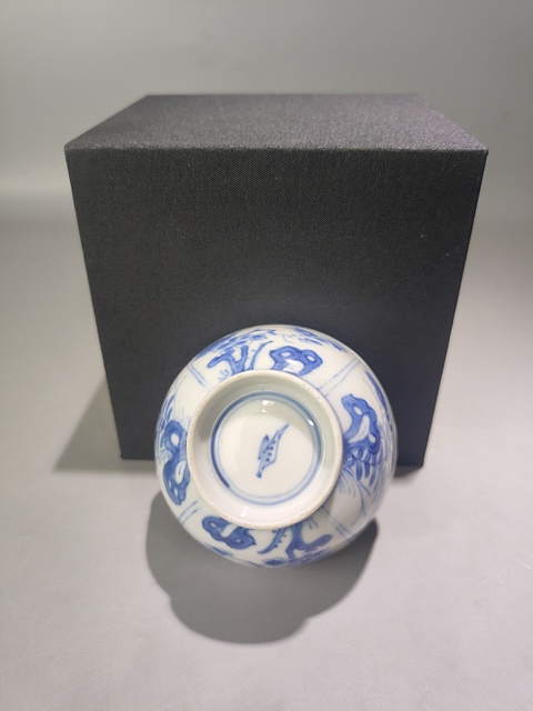 古玩陶瓷青花杯真品鑒賞圖