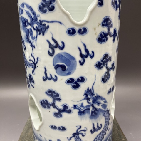 古玩陶瓷龍紋青花帽筒真品鑒賞圖