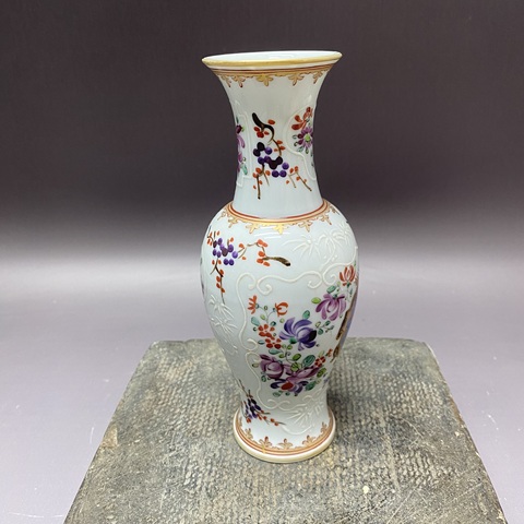 古玩陶瓷花卉紋撇口瓶真品鑒賞圖