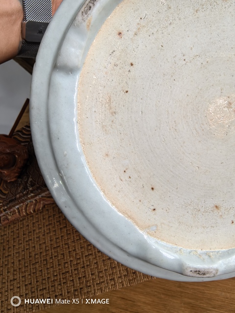 古玩陶瓷纏枝蓮紋香爐真品鑒賞圖