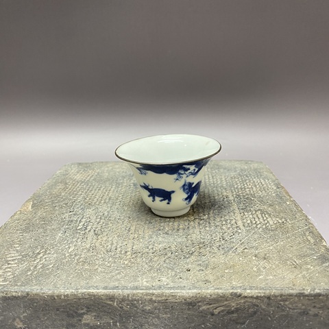 古玩陶瓷十二生肖青花杯真品鑒賞圖