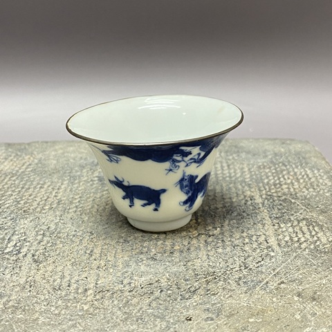 古玩陶瓷十二生肖青花杯真品鑒賞圖