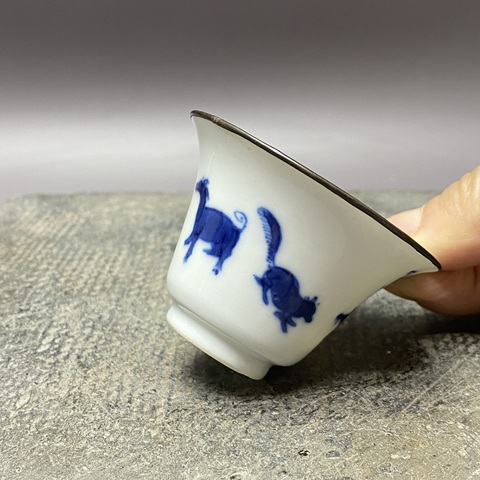 古玩陶瓷十二生肖青花杯真品鑒賞圖