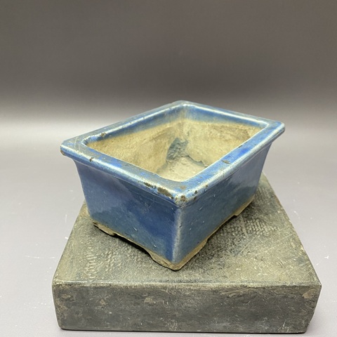 古玩陶瓷藍釉四方花盆真品鑒賞圖