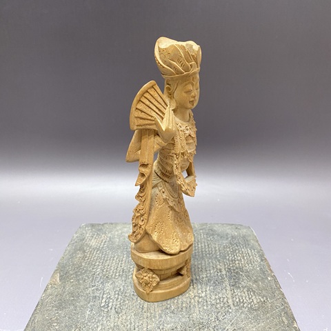 古玩陶瓷人物雕像真品鑒賞圖