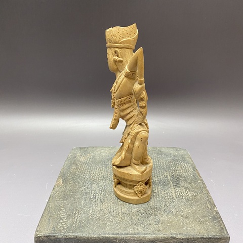 古玩陶瓷人物雕像真品鑒賞圖