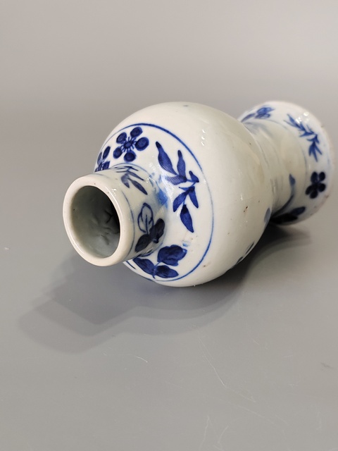 古玩陶瓷清光緒青花仕女瓶拍賣,當前價格101元