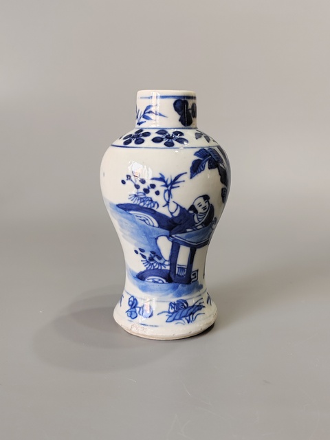 古玩陶瓷清光緒青花仕女瓶拍賣,當前價格101元