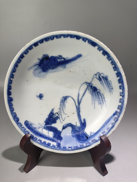 古玩陶瓷山水人行舟柳青花盤真品鑒賞圖