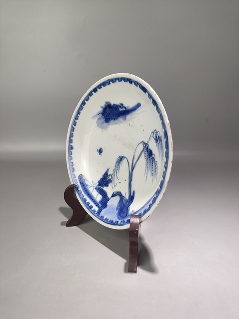 古玩陶瓷山水人行舟柳青花盤真品鑒賞圖
