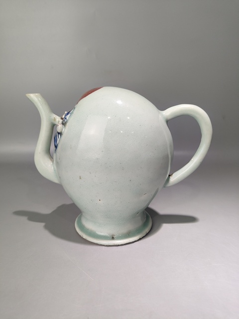 古玩陶瓷乾隆倒流壺真品鑒賞圖