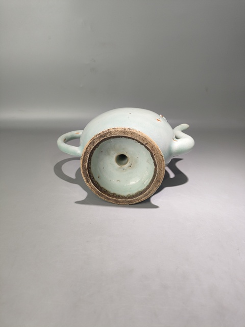古玩陶瓷乾隆倒流壺真品鑒賞圖