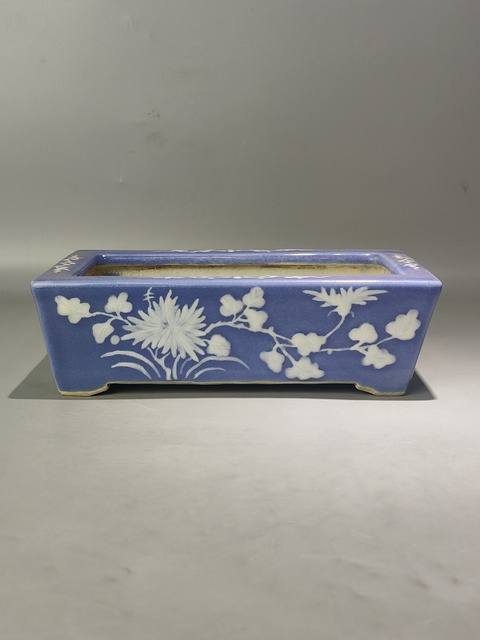 古玩陶瓷當代·藍釉堆白四季花卉紋水仙盆 真品鑒賞圖