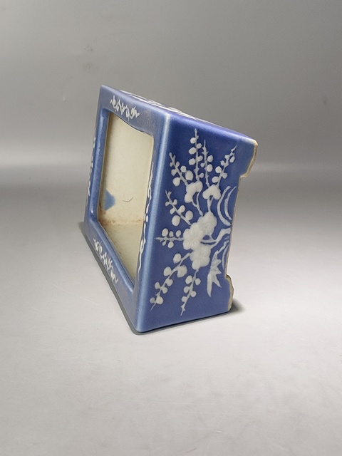 古玩陶瓷當代·藍釉堆白四季花卉紋水仙盆 真品鑒賞圖