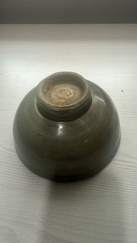 古玩陶瓷龍泉青瓷花卉紋碗拍賣，當(dāng)前價格2580元