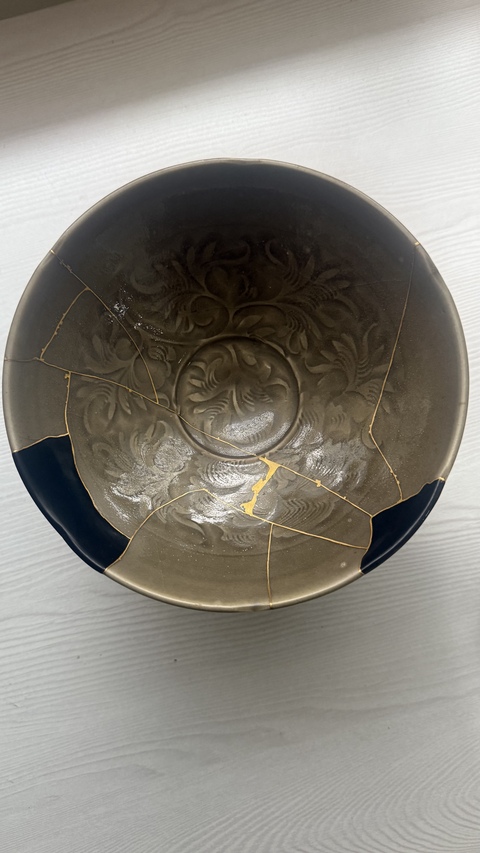 古玩陶瓷耀州窯青釉刻花蓖紋碗真品鑒賞圖