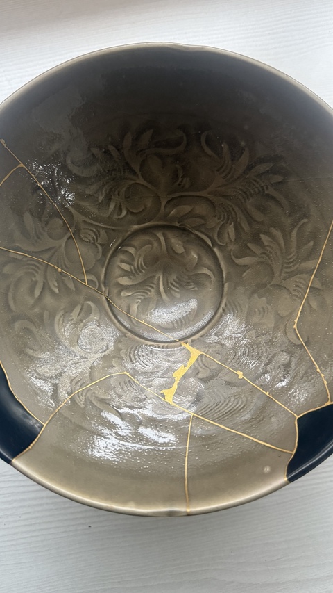古玩陶瓷耀州窯青釉刻花蓖紋碗真品鑒賞圖