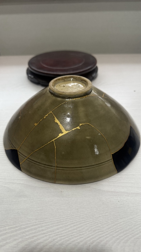 古玩陶瓷耀州窯青釉刻花蓖紋碗真品鑒賞圖