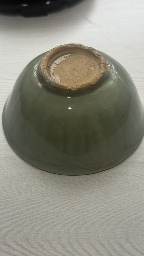 古玩陶瓷明代青釉碗真品鑒賞圖