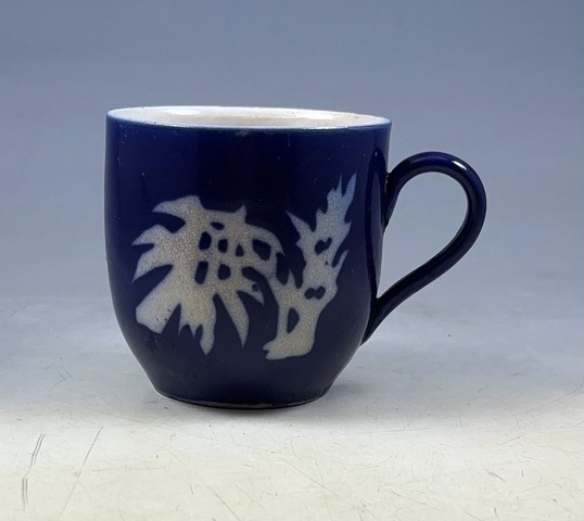 古玩陶瓷晚清民國(guó).霽藍(lán)釉留白竹紋茶杯拍賣,當(dāng)前價(jià)格0元
