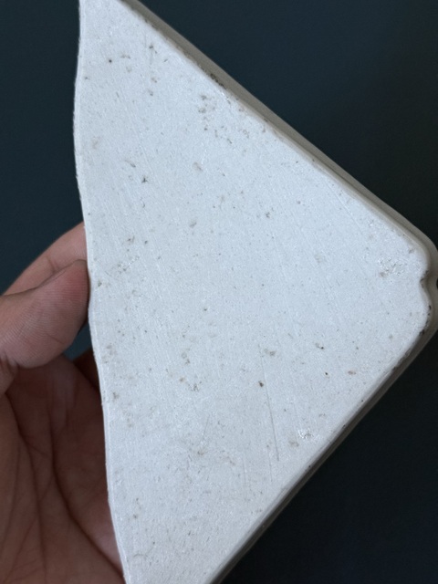 古玩陶瓷人物紋粉彩角盤真品鑒賞圖