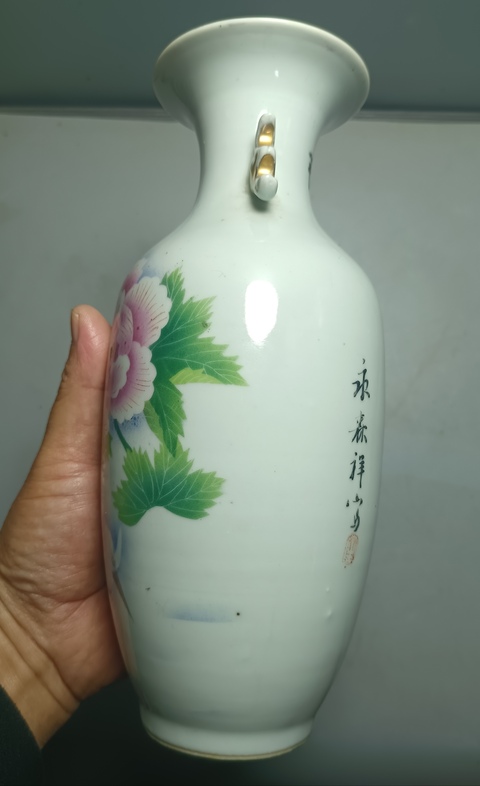 古玩陶瓷竹絲刷花花鳥紋雙耳撇口瓶真品鑒賞圖