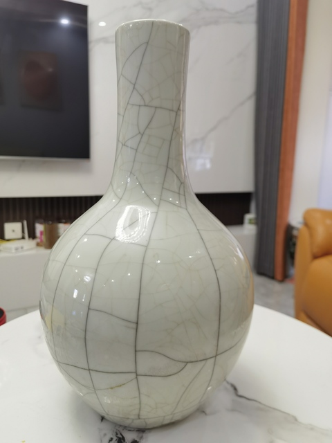 古玩陶瓷官釉天球瓶真品鑒賞圖
