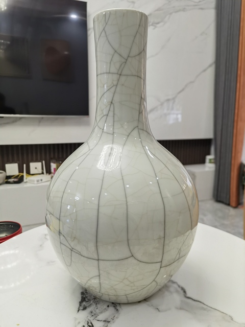 古玩陶瓷官釉天球瓶真品鑒賞圖